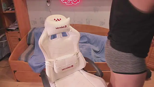 Dexter Bennett online show from 03/18/26, 05:38