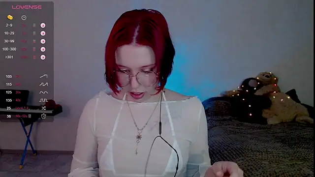 Ruby Flame online show from 10/27/25, 03:49