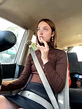 DollyTall online show from 09/11/25, 09:31