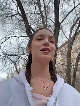 DollyTall online show from 04/13/26, 06:19