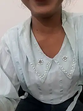 AnkitaDevi online show from 12/19/25, 07:59