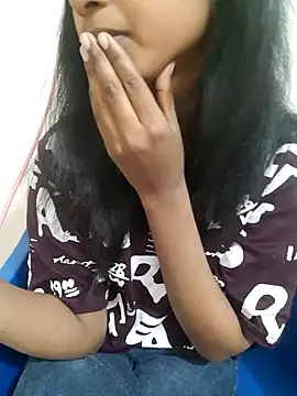 AnkitaDevi online show from 02/08/26, 05:44