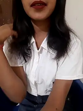 Snapshot of AnkitaDevi chatting on 04/07/26, 05:08 AnkitaDevi online show from 04/07/26, 05:08