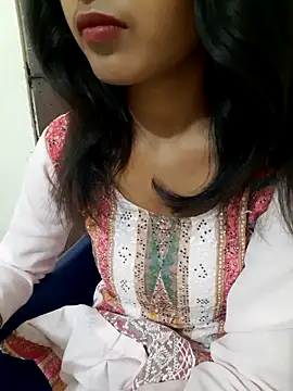 Snapshot of AnkitaDevi chatting on 04/24/26, 03:42 AnkitaDevi online show from 04/24/26, 03:42