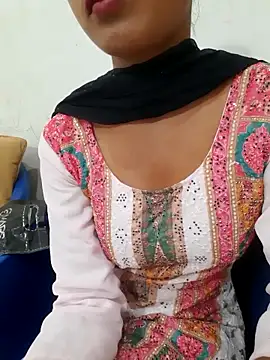 Snapshot of AnkitaDevi chatting on 05/07/26, 03:23 AnkitaDevi online show from 05/07/26, 03:23