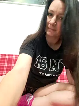 simpledi online show from 12/15/25, 08:35