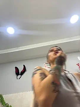 KoraSweett online show from 10/16/25, 04:52