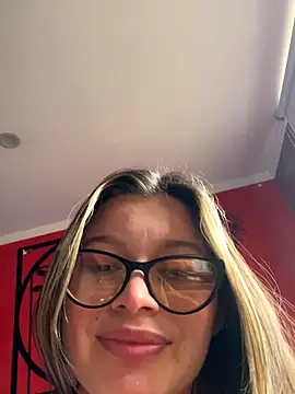 KoraSweett online show from 12/05/25, 06:37