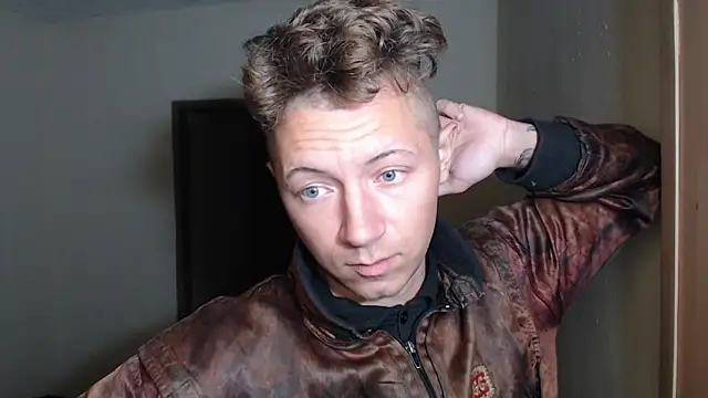 BlondZilla online show from 12/19/25, 01:29