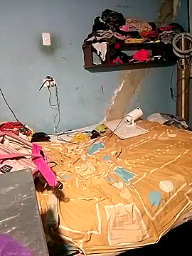 miroqui143 online show from 10/03/25, 12:35