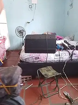 miroqui143 online show from 10/15/25, 03:23