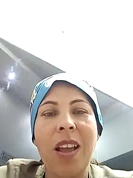 Yanis Ariel12 online show from 10/05/25, 04:38