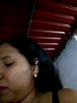 Snapshot of KarimHunterr chatting on 11/28/25, 01:52 KarimHunterr online show from 11/28/25, 01:52