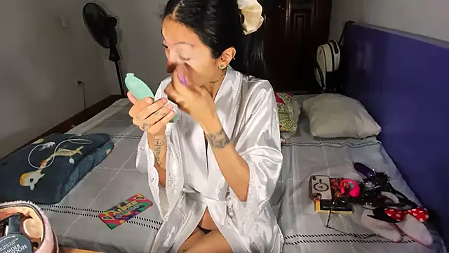 Anais lux online show from 03/25/26, 12:27