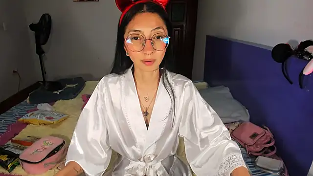 Anais lux online show from 04/21/26, 02:51