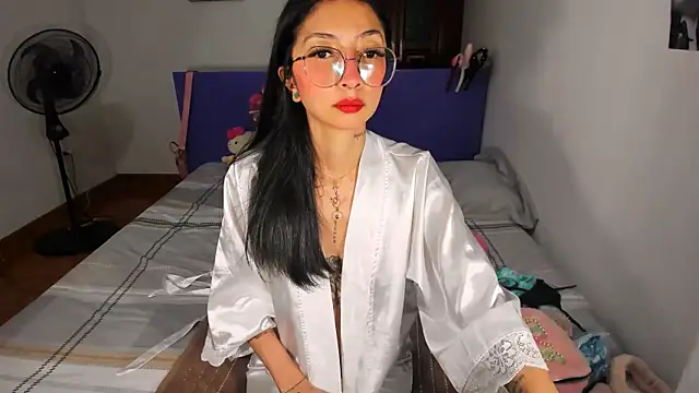 Anais lux online show from 05/15/26, 11:01