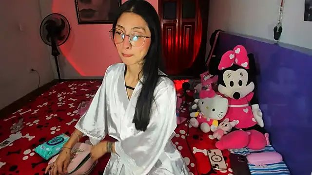 Anais lux online show from 07/06/26, 10:45