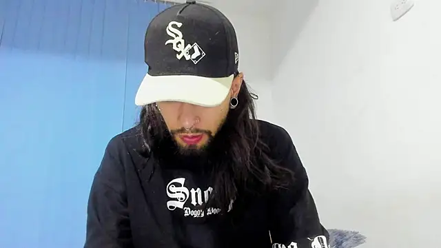 Theferxxo 12 online show from 10/28/25, 11:07