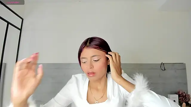 Snapshot of sunnyWhitee chatting on 07/10/26, 11:24 sunnyWhitee online show from 07/10/26, 11:24