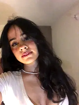 Snapshot of SelinaCatt_ chatting on 10/03/25, 12:07 SelinaCatt  online show from 10/03/25, 12:07