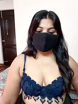 Snapshot of Aavya_007 chatting on 04/26/26, 10:02 Aavya 007 online show from 04/26/26, 10:02