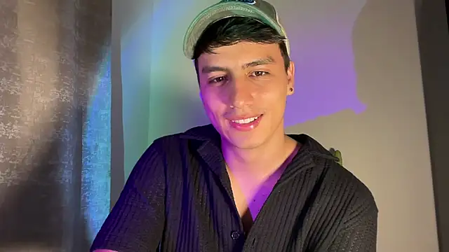 Snapshot of ErosVale chatting on 07/19/26, 02:37 ErosVale online show from 07/19/26, 02:37
