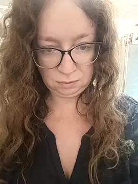 Snapshot of PerpetuaAnastagi chatting on 09/30/25, 06:18 PerpetuaAnastagi online show from 09/30/25, 06:18