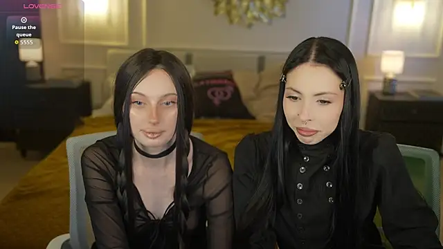 VivianSweet  online show from 04/05/26, 10:23