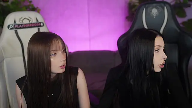 Snapshot of VivianSweet_ chatting on 05/07/26, 10:31 VivianSweet online show from 05/07/26, 10:31
