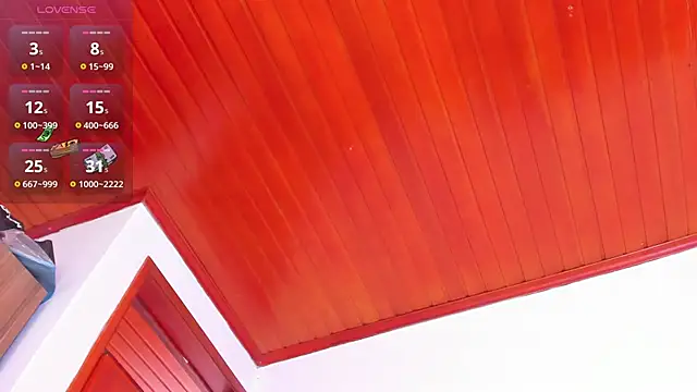 Snapshot of _Vale21_ chatting on 10/30/25, 03:57 Vale21 online show from 10/30/25, 03:57