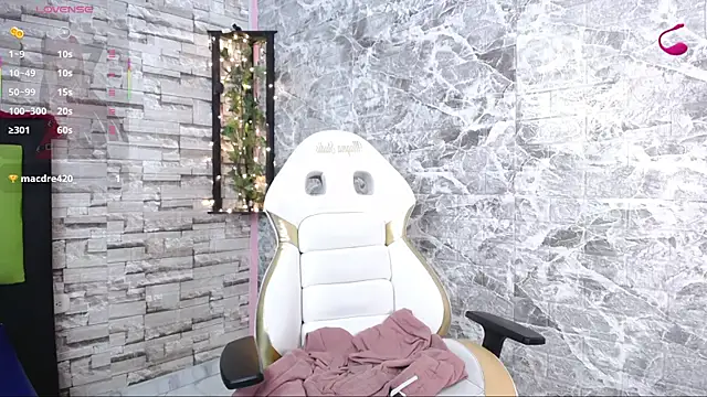 Snapshot of Kony_Lan chatting on 11/05/25, 12:49 Kony Lan online show from 11/05/25, 12:49