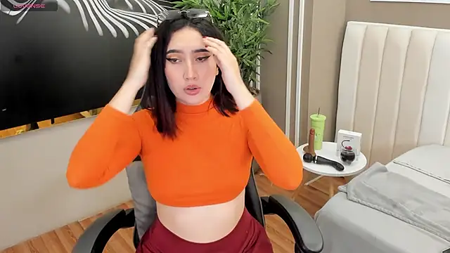 Skyyle  online show from 03/28/26, 01:11