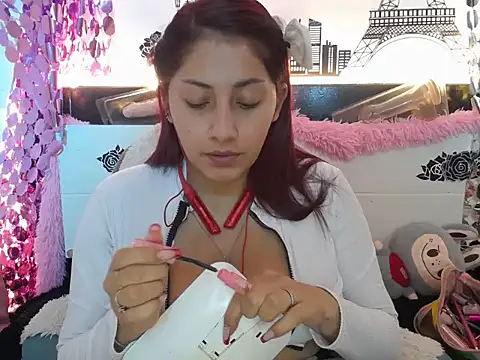 Nicol V online show from 09/25/25, 04:05