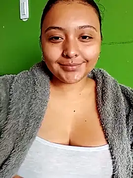Snapshot of ALANA_150 chatting on 09/24/25, 01:47 ALANA 150 online show from 09/24/25, 01:47