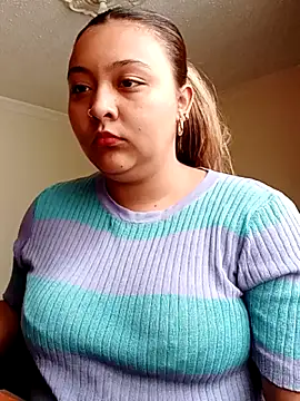 Snapshot of ALANA_150 chatting on 10/16/25, 01:45 ALANA 150 online show from 10/16/25, 01:45
