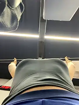 oizoe online show from 12/18/25, 04:02