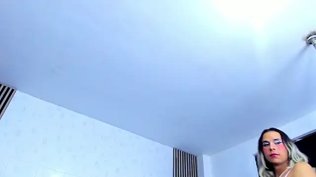 Snapshot of ZaiMoon_ chatting on 02/20/26, 10:32 ZaiMoon online show from 02/20/26, 10:32