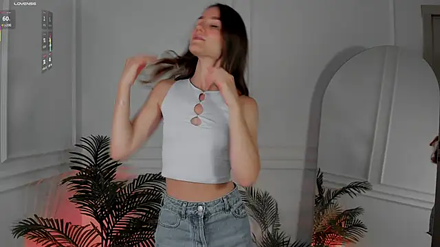 Snapshot of _Clare_Florence_ chatting on 09/18/25, 01:35  Clare Florence  online show from 09/18/25, 01:35