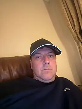 Snapshot of Eddiejeff chatting on 04/07/26, 10:42 Eddiejeff online show from 04/07/26, 10:42