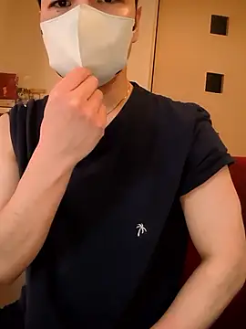 kqitooo online show from 01/17/26, 04:28