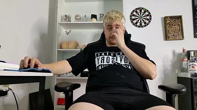 aaron nvk online show from 04/12/26, 08:47