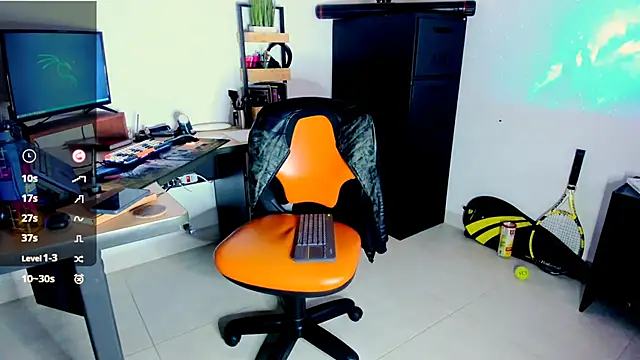 Issabella Davinci online show from 09/26/25, 01:37