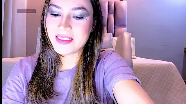 Snapshot of InnoocentLunaa chatting on 01/12/26, 01:33 InnoocentLunaa online show from 01/12/26, 01:33