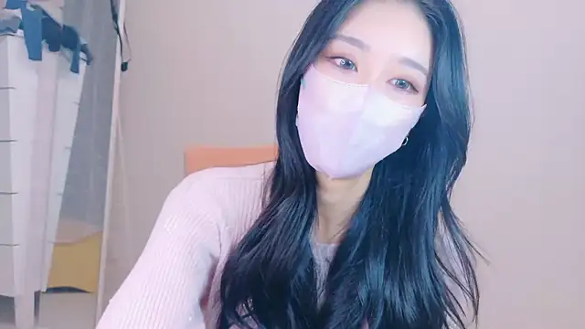 ramuchan desu online show from 11/17/25, 01:33