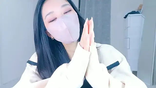 ramuchan desu online show from 12/04/25, 02:21