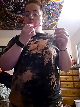 nuttiebuddy1 online show from 09/26/25, 12:03