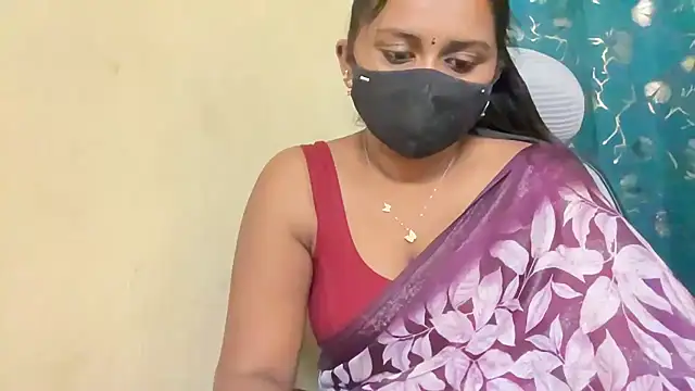 Pavani-Sexy online show from 04/15/26, 06:48