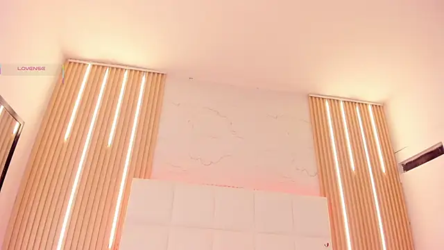 Elody rousse online show from 12/05/25, 12:25