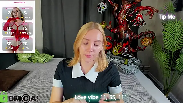 Anna Chelsea online show from 10/30/25, 11:49