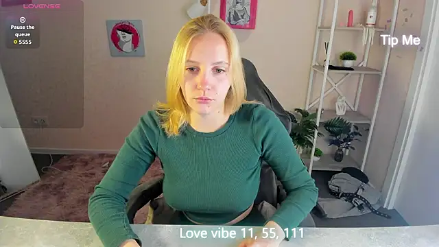 Anna Chelsea online show from 02/17/26, 12:40